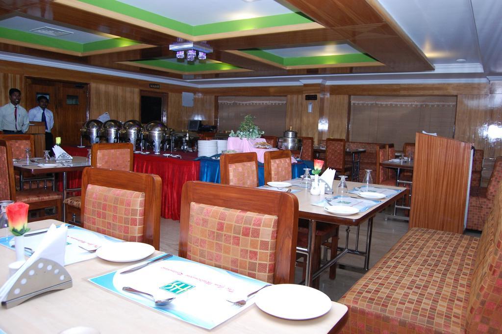 Hotel Sona'S Tiruchirappalli Экстерьер фото